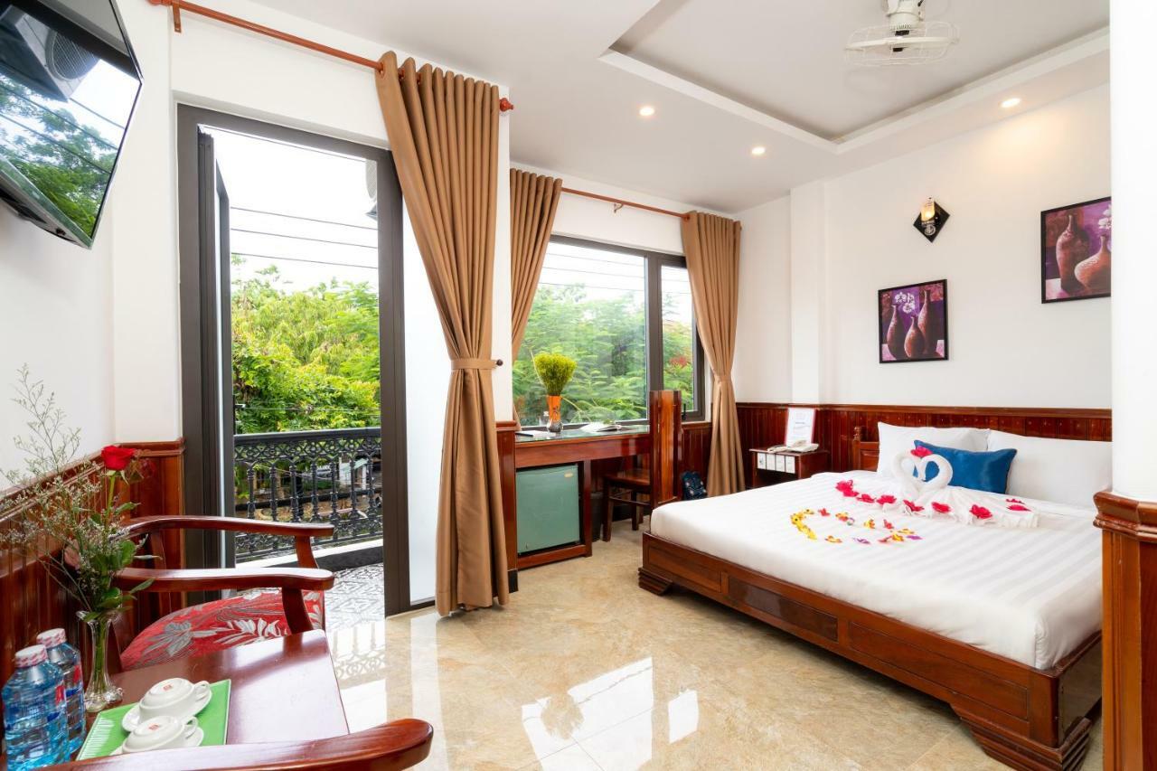 Family Hotel Hoi An Exterior photo
